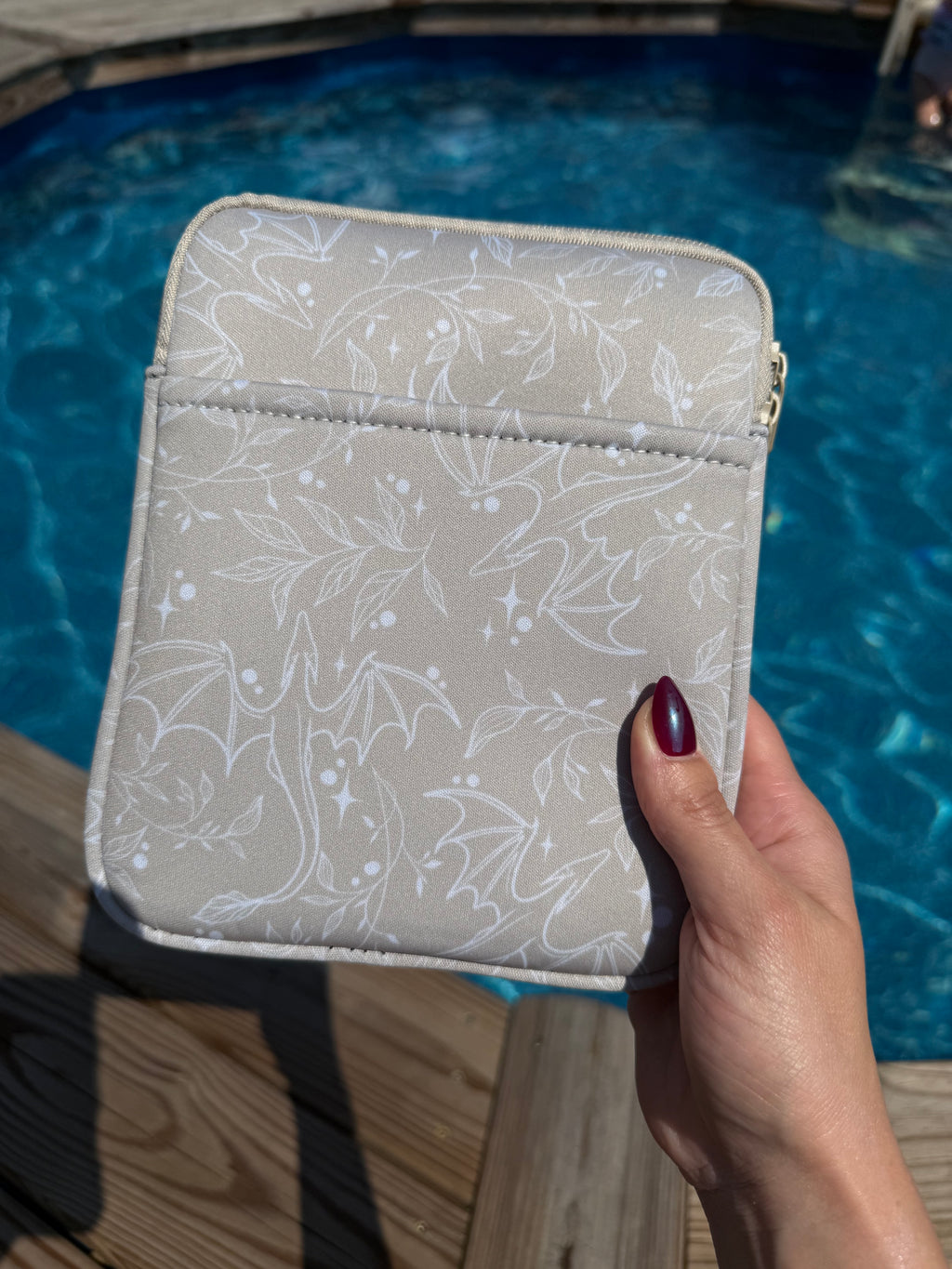 Dragons Kindle Sleeve - TAN