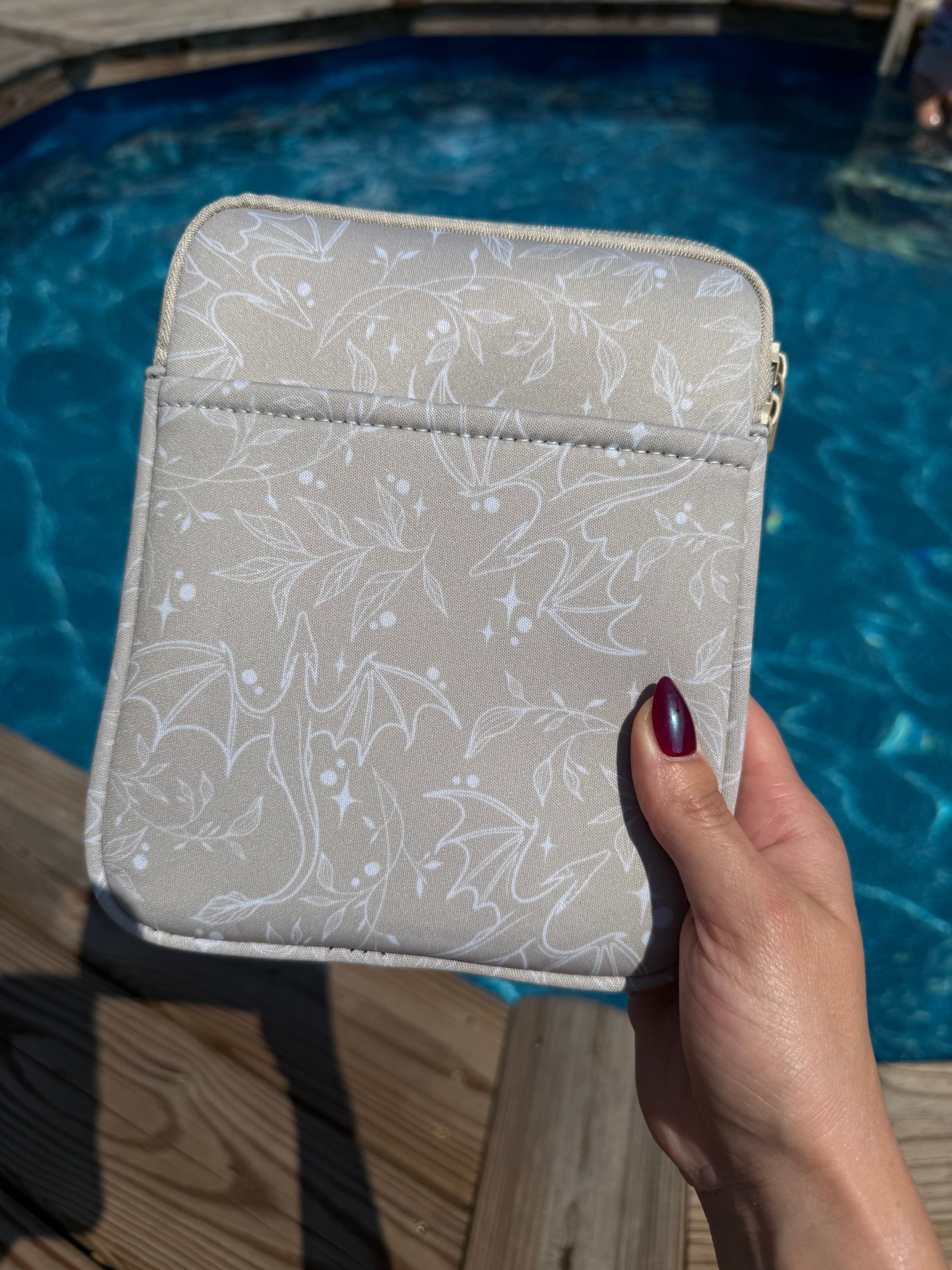 Dragons Kindle Sleeve - TAN