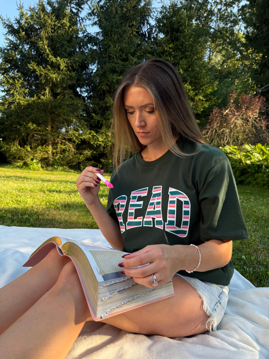 Read Tee - STRIPES
