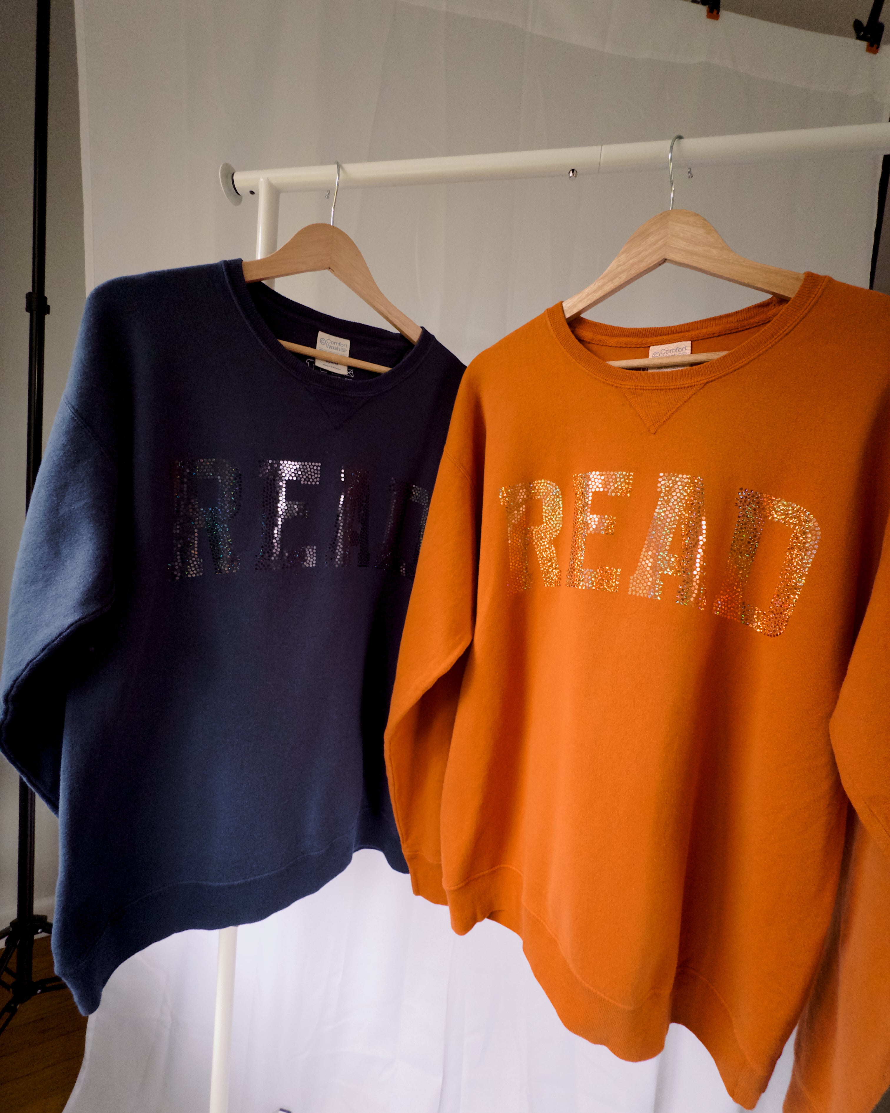 Read Crewneck - Pumpkin